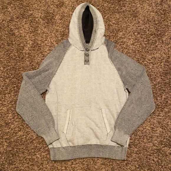 *Smoke & Pet free Home* Excellent condition - Runs small but stretchy - Picture 1 of 3